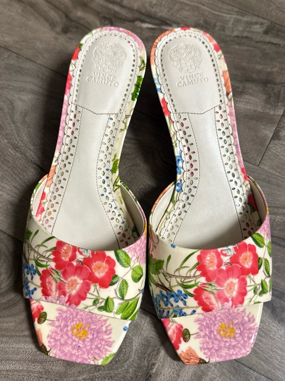 Vince Camuto White Floral Open-Toe Slide Mules